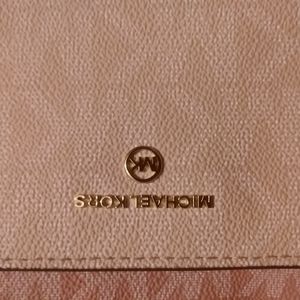 Michael kors pink purse